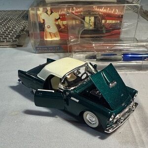 Special Edition Collectible Car - Green and Cream